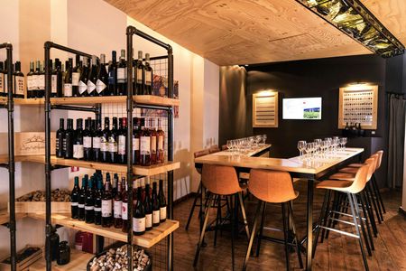 Greek white wine tasting beneath the Acropolis