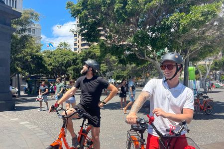 2.5-hour historical bike tour in Tenerife with e-bike option