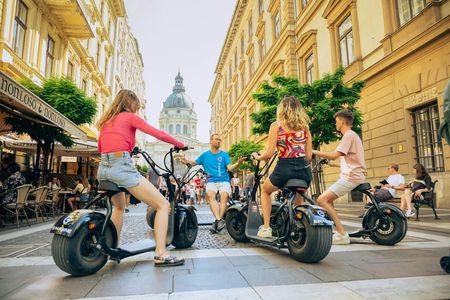 Essence tour of Budapest on MonsteRoller