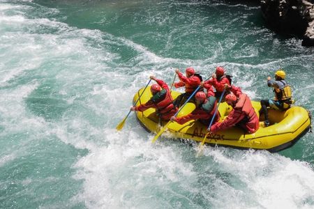 Whitewater rafting to the Chilean border in El Bolsón from Bariloche