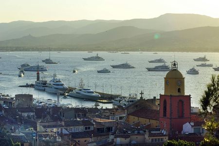 Saint Tropez and Port Grimaud full-day guided tour from Nice
