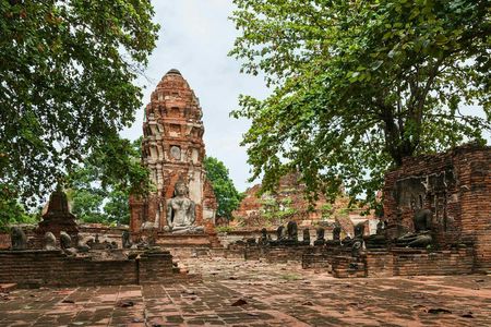 Guided day trip of Ayutthaya with Summer Palace and temple visits