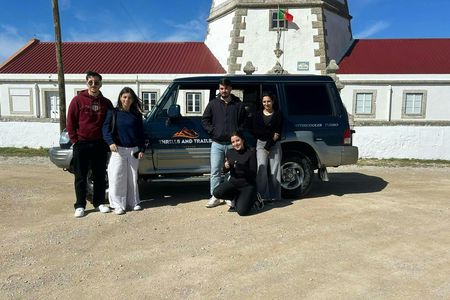 Hiking and 4x4 tour in Chã dos Navegantes and Cabo Espichel