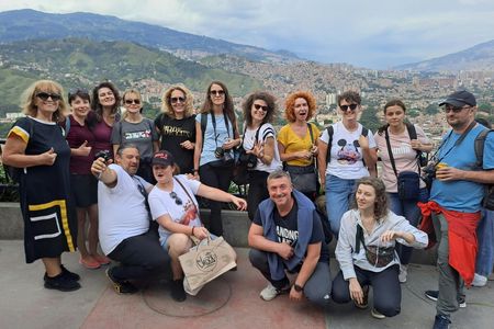 Comuna 13 guided tour with Aurora cable car