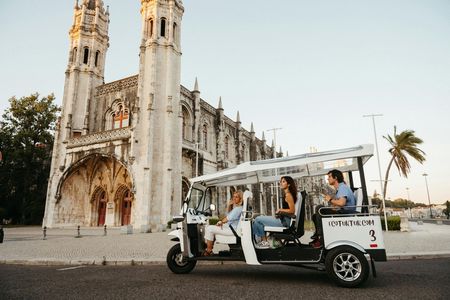 Best of Lisbon 4-Hour Tuk Tuk Private Tour