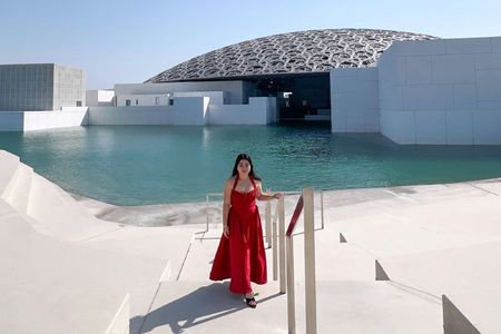 Abu Dhabi guided tour with Louvre Museum and Sheikh Zayed Grand Mosque