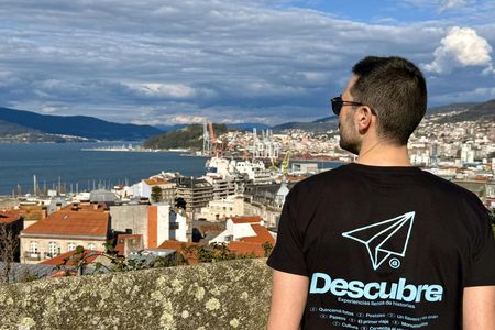 Shared walking tour through Vigo's historic centre and O Berbés