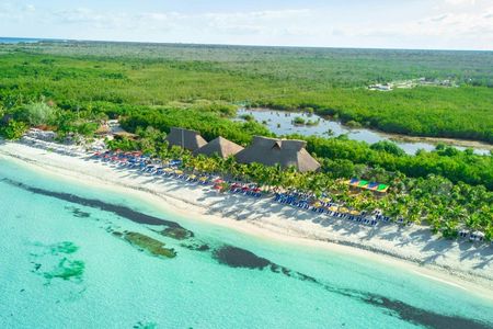 Mexican party by the sea in Cozumel