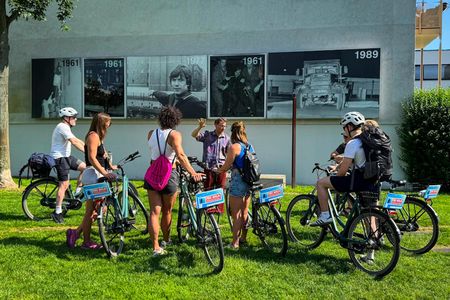 Berlin Wall-Third Reich private bike tour