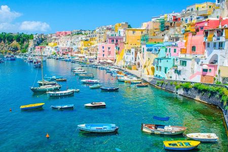 Boat ride around Procida with free time on the island