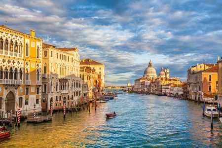 Private walking tour of Venice tailored to your interests