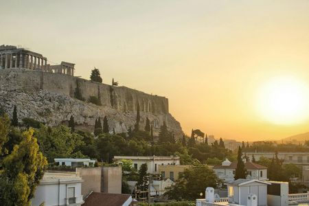 Athens Acropolis small-group guided tour during quieter hours