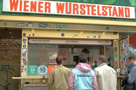 Viennese sausage stand tour with tasting