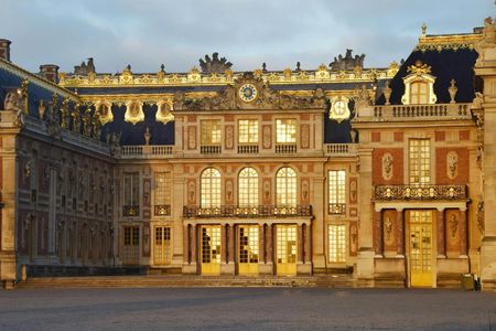 Versailles tour of the palace with gardens and trianon option