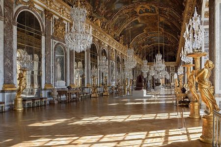 Versailles Palace skip-the-line guided tour