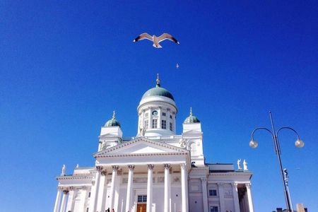 2-hour Helsinki walking tour with a local guide