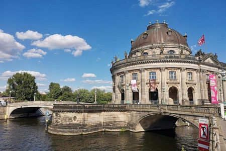 Berlin sightseeing audio tour with Bode Museum ticket