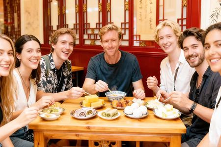 Private Beijing Street Food Tasting Tour in Hutong