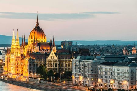 Private architectural tour through Budapest with a local expert