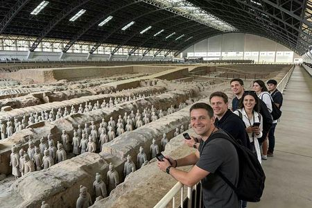 Xi'an Terracotta Army and Lishan Garden tour