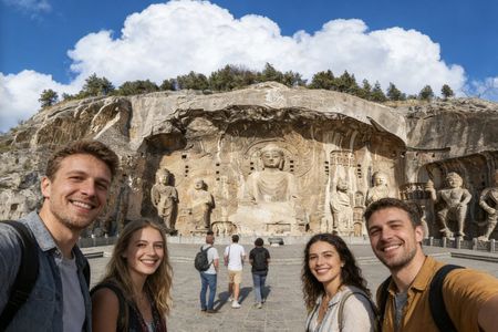 Half-Day Private Guided Tour of Luoyang Longmen Grottoes
