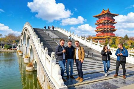 Guided tour through Kaifeng's historical landmarks