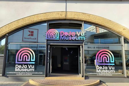 Berlin DeJa Vu Museum ticket and city walk audio tour
