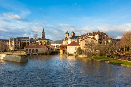 Guided walking tour to discover Metz with a local guide