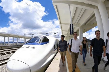 Dali cultural highlights tour by high-speed train from Kunming