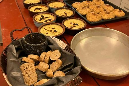 Small cooking class group in Tirana