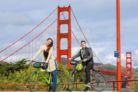 Golden Gate Bridge Bike Rentals with Sausalito Ferry Ticket
