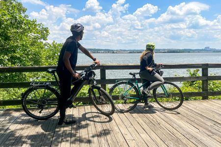Old town Alexandria e-bike rentals