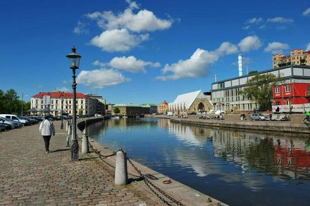 Guided tour of Gothenburg's most photogenic spots with a local
