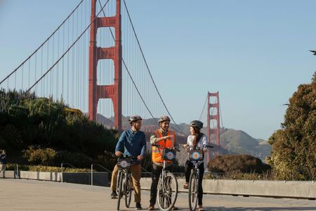 Golden Gate Bridge to Sausalito guided bike tour