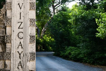 Vizcaya Museum and Gardens with transportation