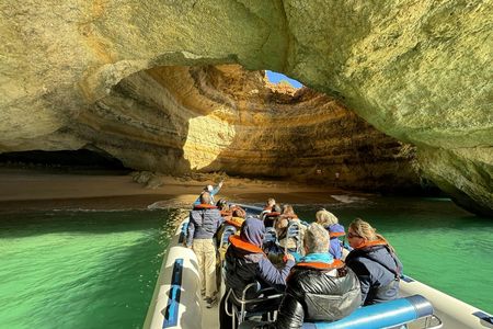 Benagil Cave boat experience from Lagos