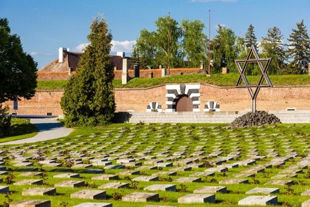 Terezin Monument guided tour from Prague