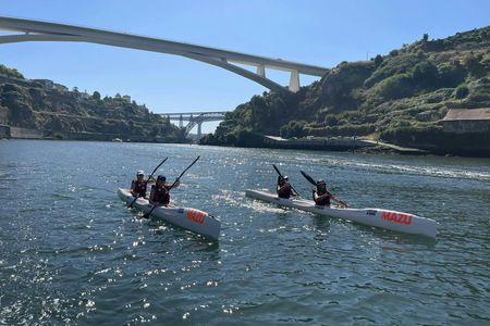 Kayak or SUP adventure on the Douro River in Porto