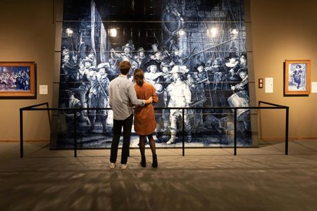 Private Delft walking tour with Royal Delft factory visit