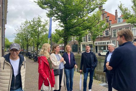 Private Vermeer walking tour in Delft