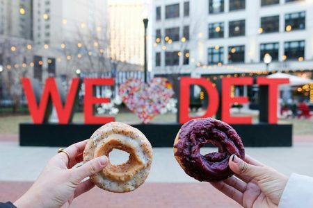 Detroit doughnut and pastries tour