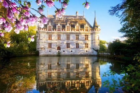 Azay-le-Rideau Castle guided half-day tour from Tours