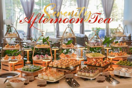 Afternoon tea and pearl experience