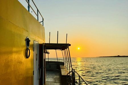 Semi Submarine sunset cruise with unlimited wine and beer