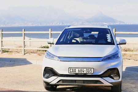 Private e-car tour to Cape Winelands from Cape Town