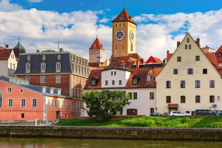 Regensburg best intro walking tour with a local