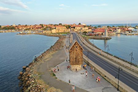 UNESCO Nessebar Old Town and Pomorie Tomb tour from Veliko Tarnovo