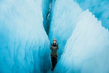 Crevassee Labyrinth tour at Falljökull glacier