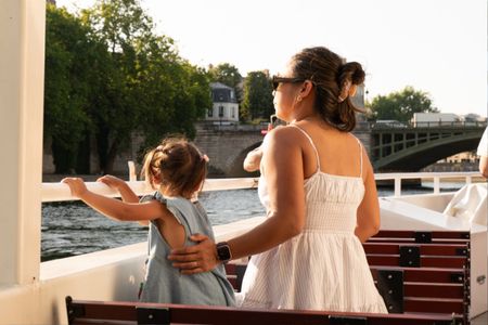Family Seine river cruise with muffin, doughnut, and more