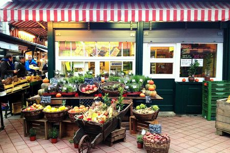 Vienna's Naschmarkt guided walking tour with tastings